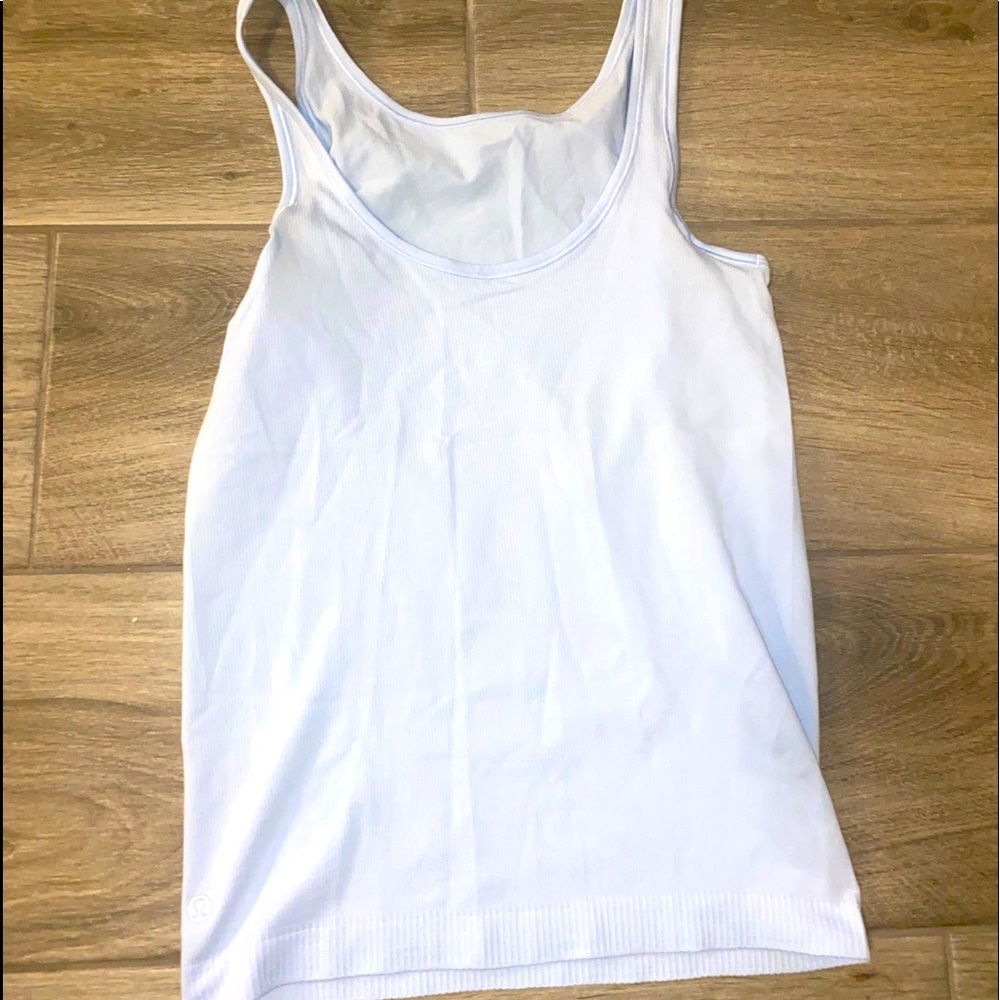 Lululemon tank!